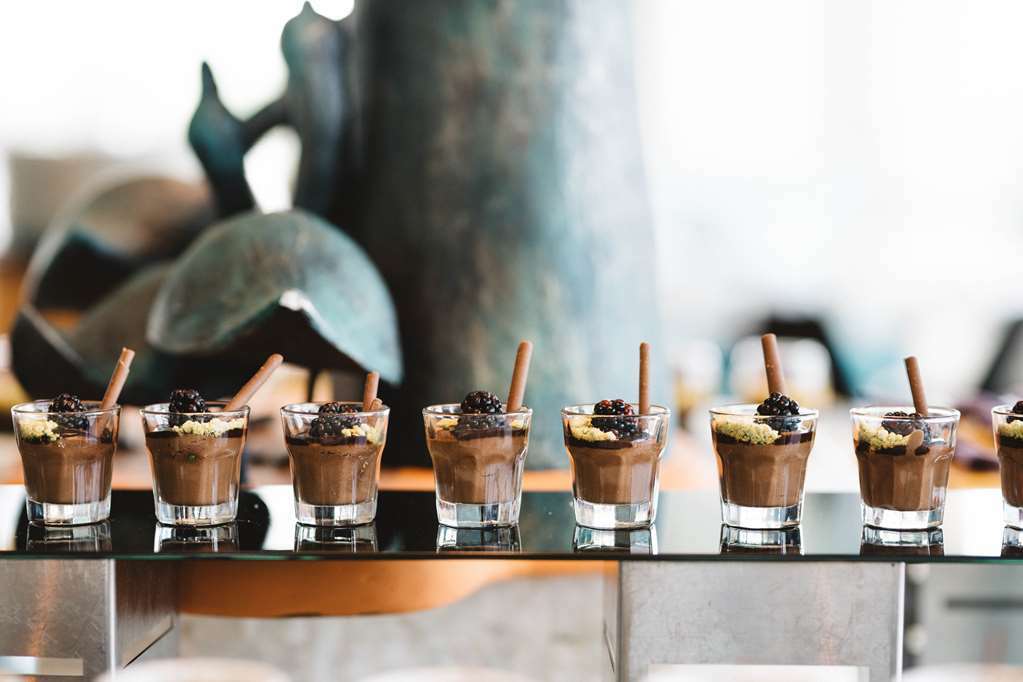 Symphony Style Hotel Kuwait 쿠웨이트 레스토랑 사진